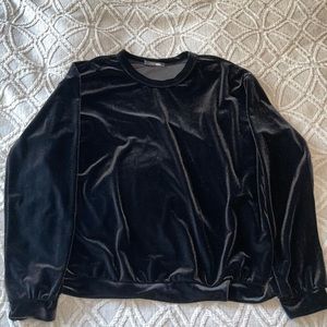 WOMANS FASHION NOVA VELVET JOGGER SET